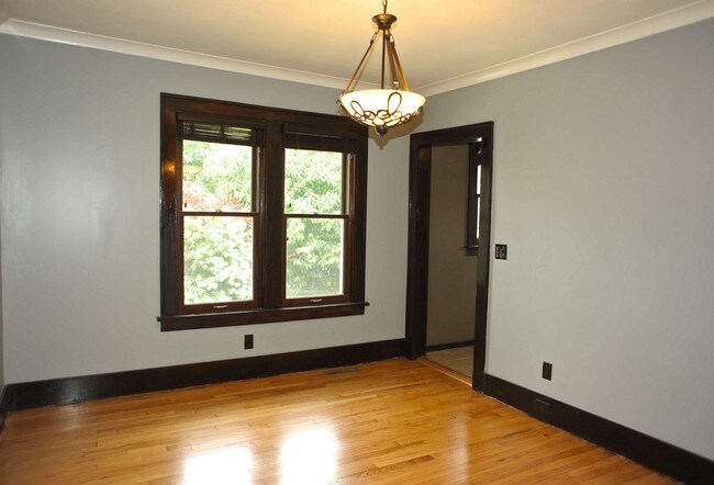 Building Photo - 1213 Lake Michigan Dr NW