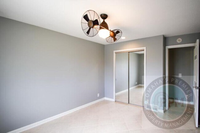 Building Photo - Beautiful and Spacious 3 Bd/3Ba with finished basement