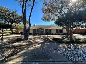 Building Photo - 4513 Martinique