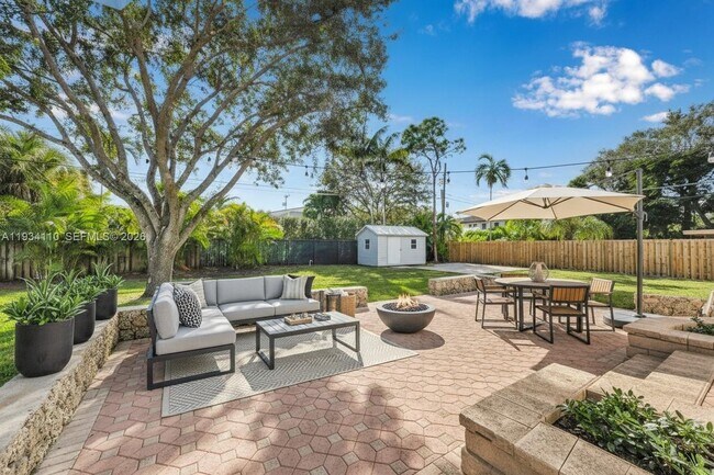 Building Photo - 6110 SW 79th St