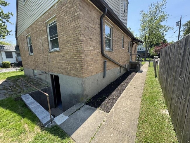 Building Photo - 4130 Superior Ave