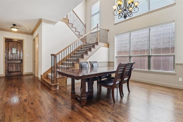 Building Photo - 8217 Almont Dr