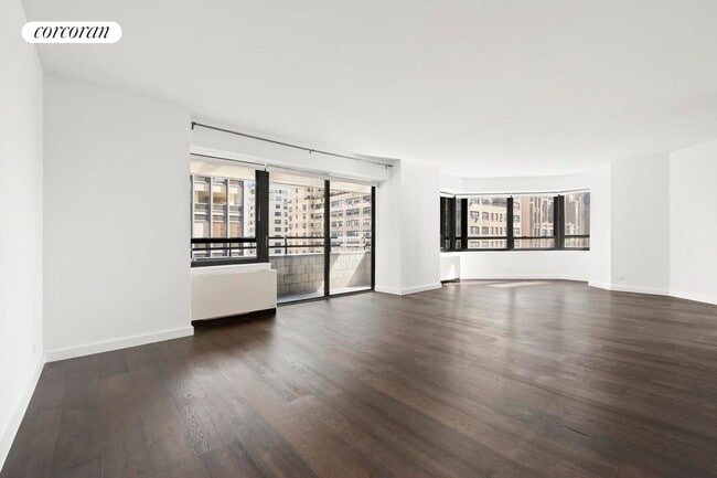 Building Photo - 240 E 47th St