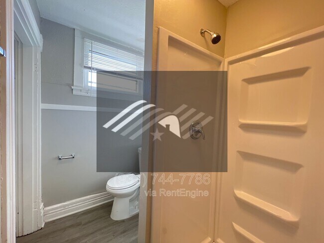 Building Photo - 224 Baltimore St