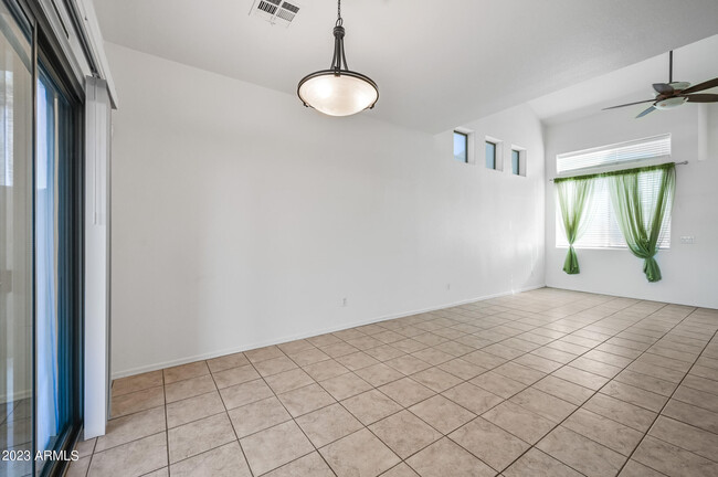 Building Photo - 14314 W Cora Ln