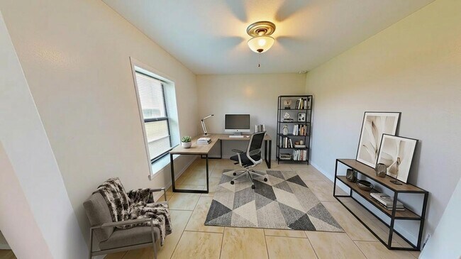 Building Photo - Great 2 bedrooms and 1 bathrooms Beach House