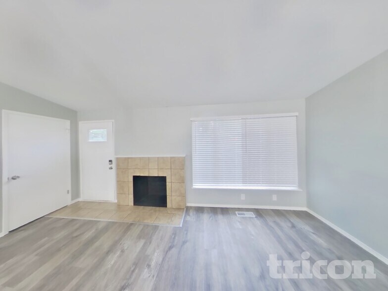 Building Photo - 6515 193rd Ave E