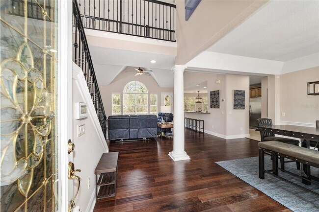 Building Photo - 1706 SW 27th St