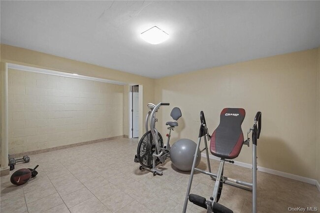 Building Photo - 94 Peddler Hill Rd