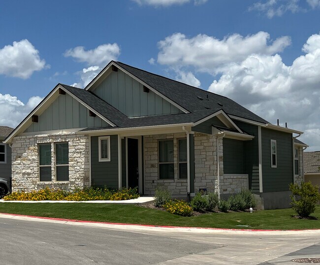 Building Photo - 131 Ace Ln