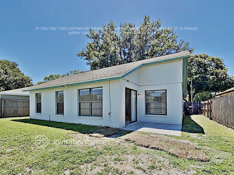 Building Photo - 5473 Friarsway Dr