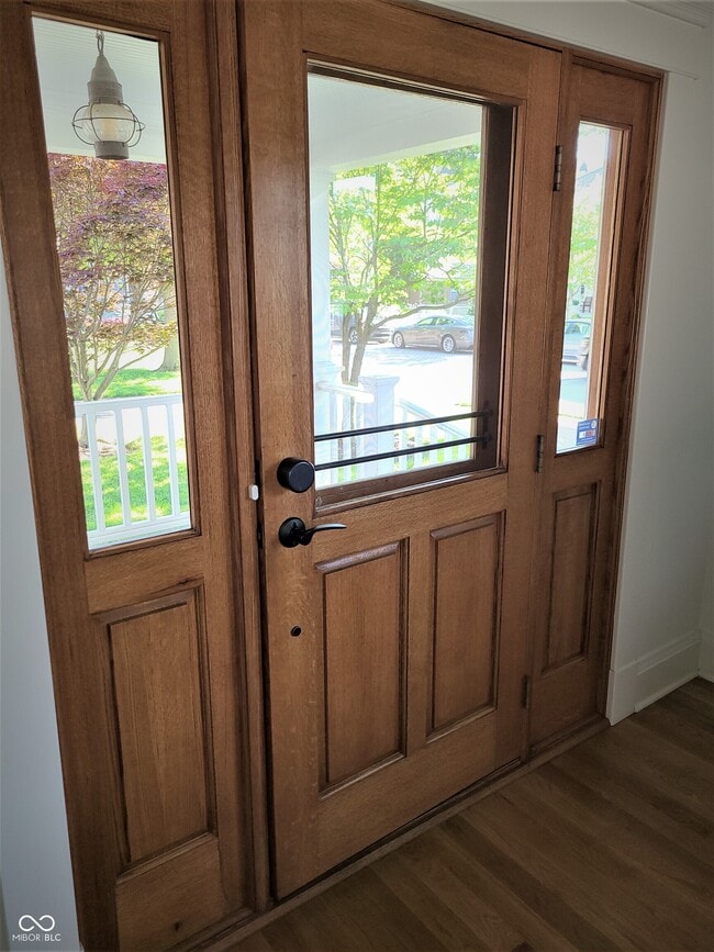 Building Photo - 131 1st Ave NW