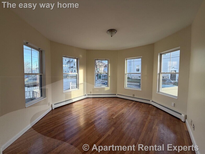 Building Photo - 71 Winchester St