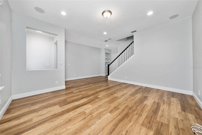 Building Photo - 8387 Lovett Ave