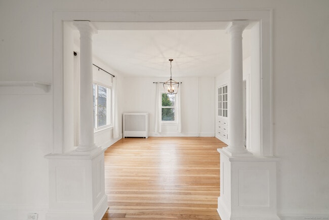 Building Photo - 187 Ridge Rd