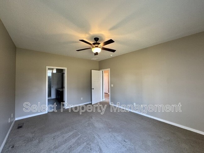 Building Photo - 1752 Woodlark Dr