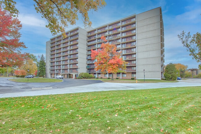 Building Photo - Park Place Towers - Income Restricted 62+