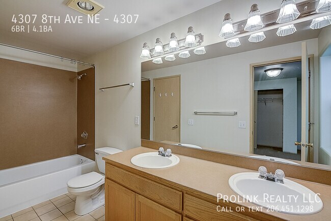 Building Photo - 4307 8th Ave NE