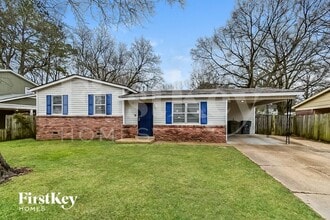 Building Photo - 3078 Churchill St