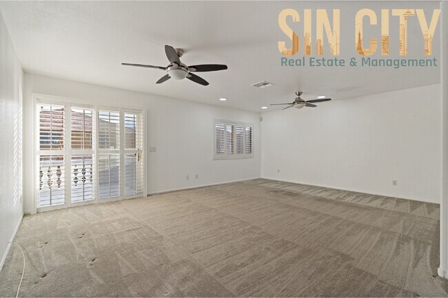 Building Photo - 497 Fiddlehead Ave