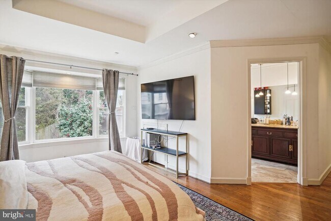 Building Photo - 5215 Brookeway Dr