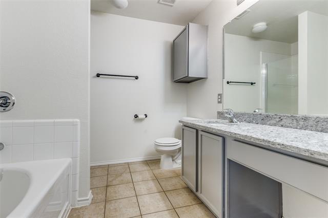 Building Photo - 1614 Pin Oak Trail