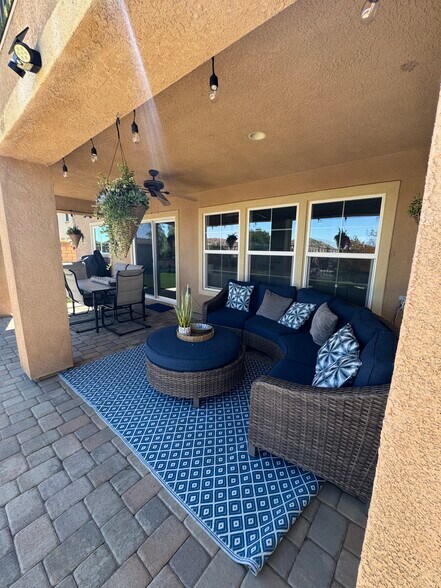 Backyard - 2727 Goldenrain St