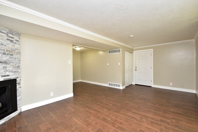 Building Photo - 127 E 1100 N