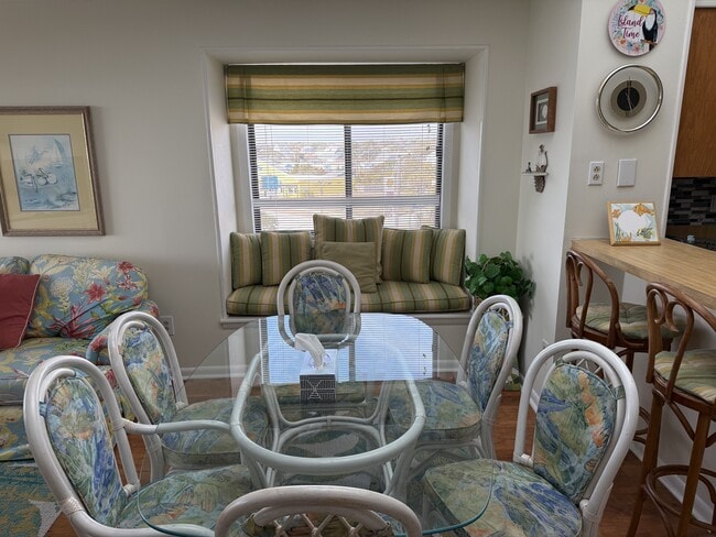 Building Photo - 2503 W Fort Macon Rd