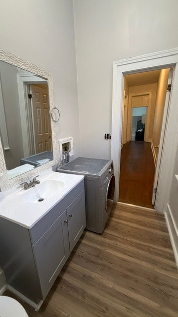 Building Photo - 335 King St