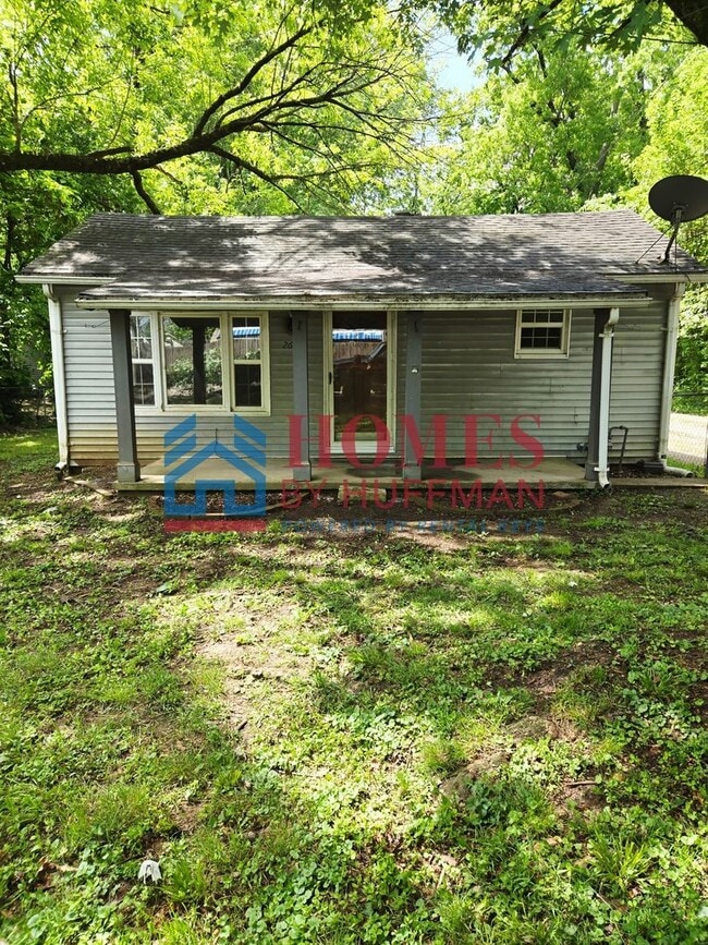Building Photo - Two Bedroom House