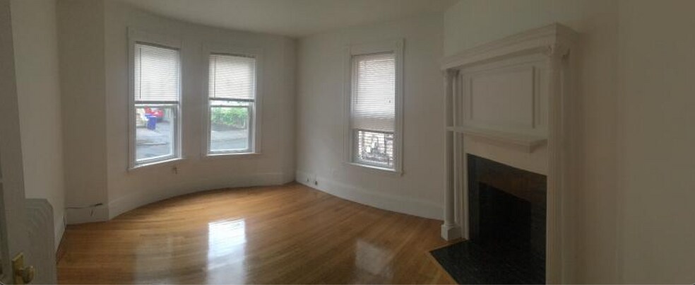 Building Photo - 79 Brook St