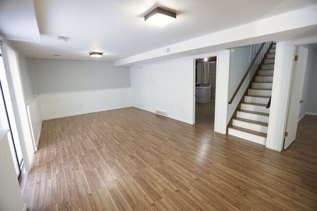 Building Photo - 4833 Stauffer Ave SE