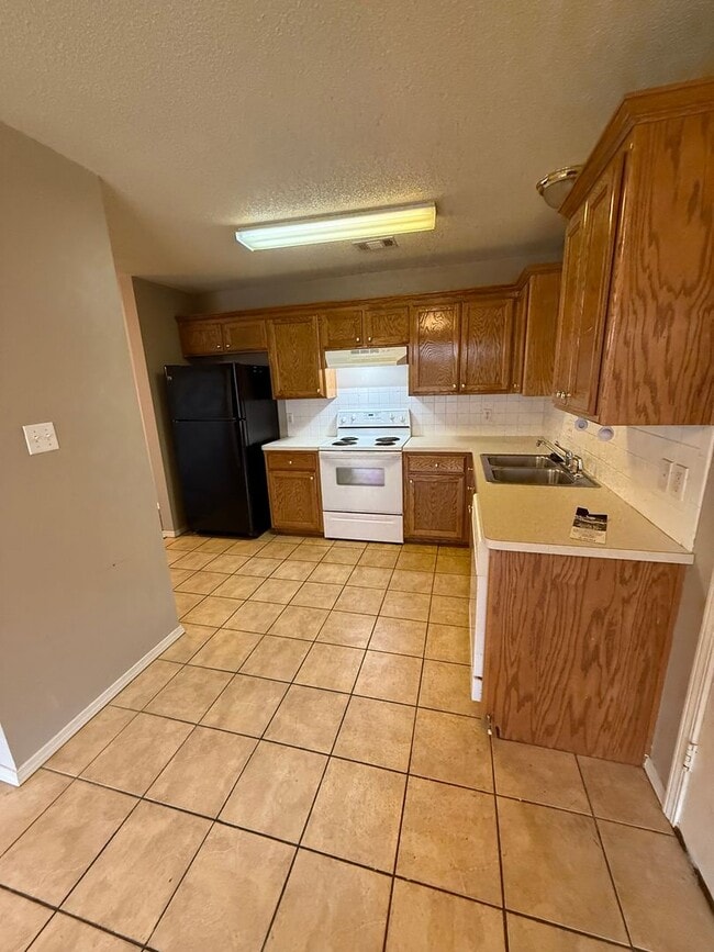 Building Photo - 1824 Wilder Ln