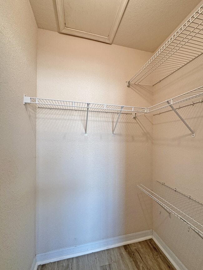 Building Photo - 160 SW Peacock Blvd