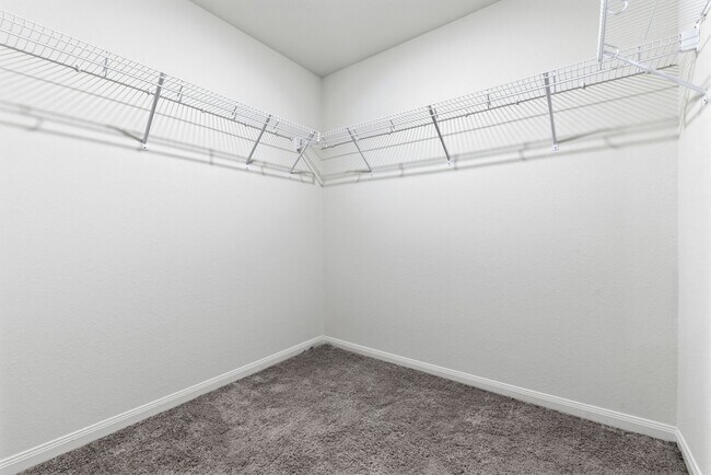 Building Photo - 345 Lone Mountain Dr