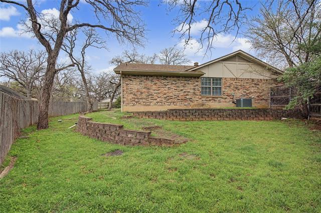 Building Photo - 3200 Hickory Ct