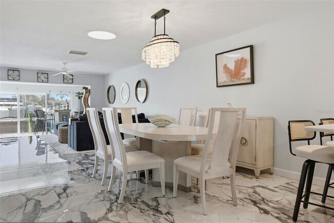 Building Photo - 573 Boca Ciega Point Blvd N