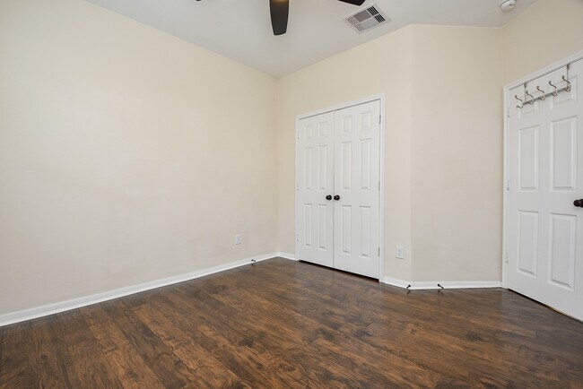 Building Photo - 4103 Churchill Pl Ct