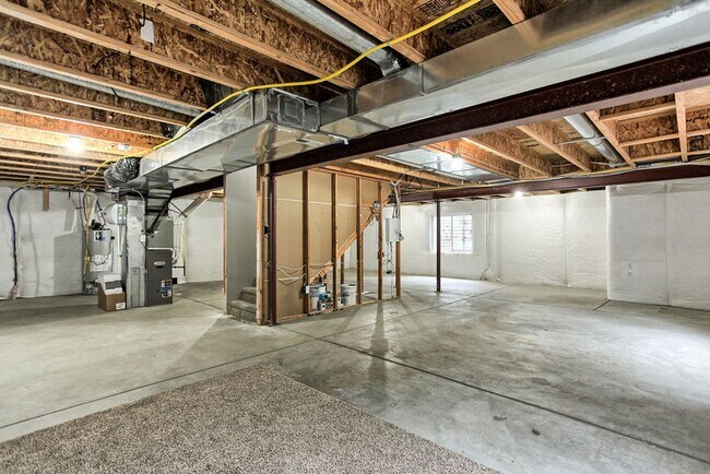 Building Photo - 2 Bedroom 2 Bath Loveland Ranch Home