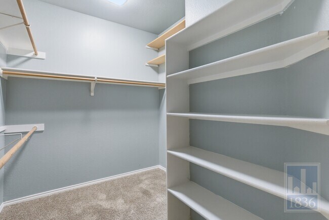 Building Photo - 4011 Travis Country Cir