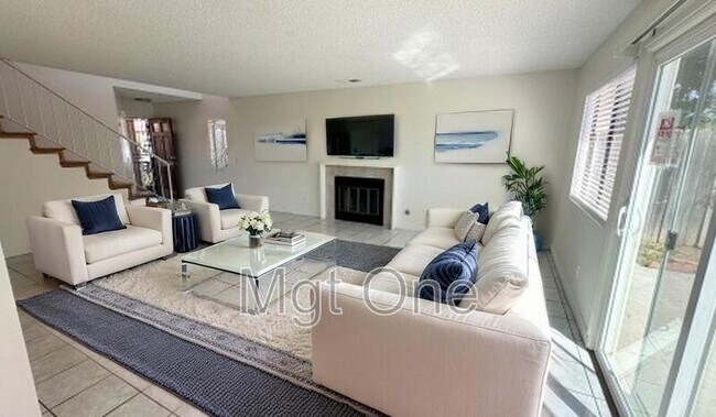 Building Photo - 13331 Barcelona Pl