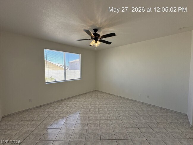 Building Photo - 1006 Wreath Ct