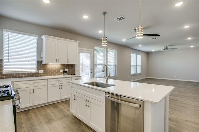 Building Photo - 5450 Ridgeway Dr