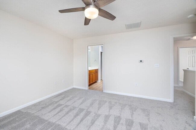 Building Photo - 1011 Somerset Springs Dr