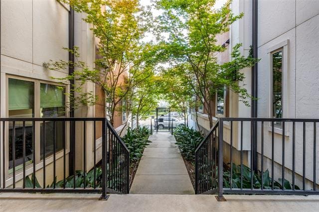 Building Photo - 5710 McCommas Blvd