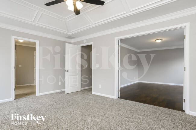 Building Photo - 117 Lenore Way