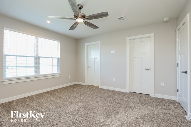 Building Photo - 2932 Leatherwood Dr