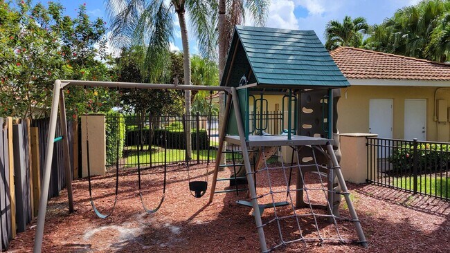 Building Photo - 1764 Pierside Cir