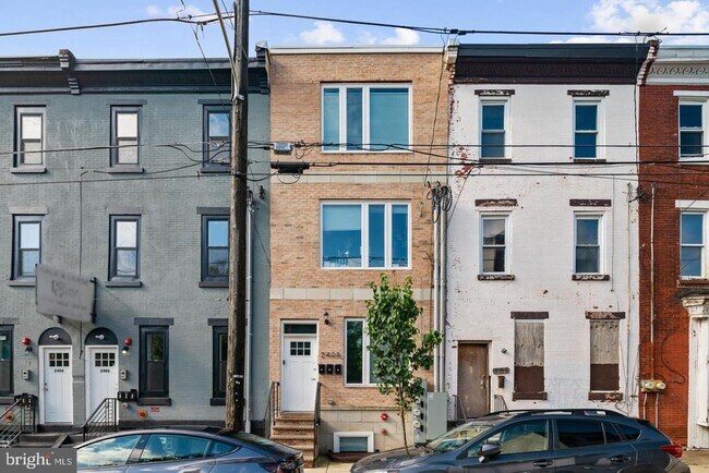 Building Photo - 2408 W Thompson St